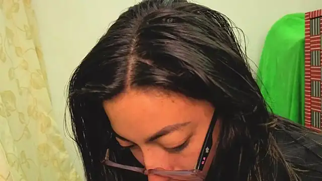 Snapshot of Miranda_sexlove_ chatting on 02-02-26, 06:01 Miranda sexlove online show from 02-02-26, 06:01