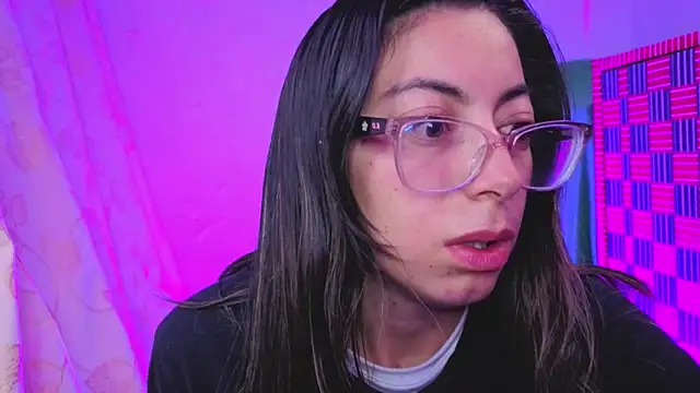 Snapshot of Miranda_sexlove_ chatting on 02-04-26, 06:52 Miranda sexlove online show from 02-04-26, 06:52