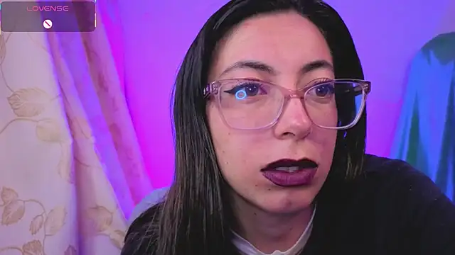 Snapshot of Miranda_sexlove_ chatting on 02-11-26, 06:07 Miranda sexlove online show from 02-11-26, 06:07