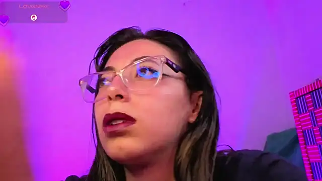 Snapshot of Miranda_sexlove_ chatting on 02-18-26, 06:59 Miranda sexlove online show from 02-18-26, 06:59