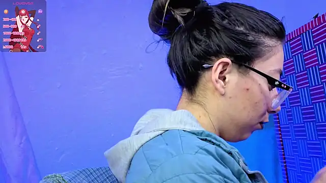 Snapshot of Miranda_sexlove_ chatting on 02-25-26, 07:01 Miranda sexlove online show from 02-25-26, 07:01