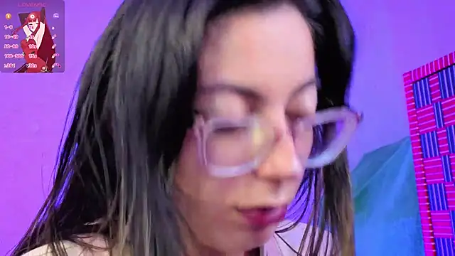 Snapshot of Miranda_sexlove_ chatting on 02-26-26, 07:02 Miranda sexlove online show from 02-26-26, 07:02