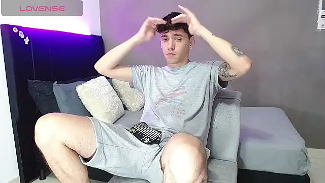 Matteo12  online show from 03-13-26, 05:14