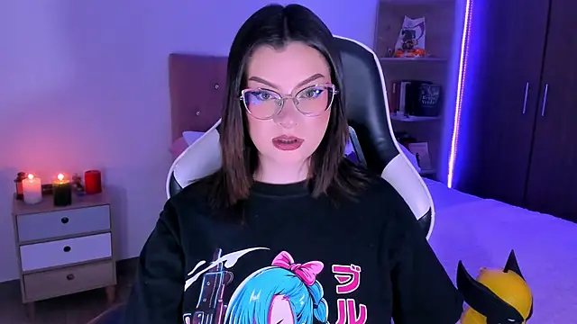 OphelianaRose33 online show from 11-13-25, 10:41