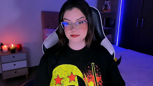 OphelianaRose33 online show from 11-15-25, 08:16