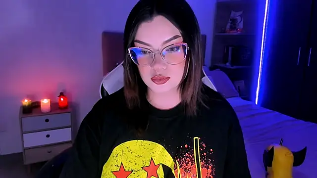 OphelianaRose33 online show from 12-02-25, 12:27