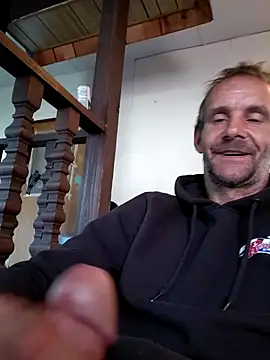 Hungwell1515 online show from 11-29-25, 03:37