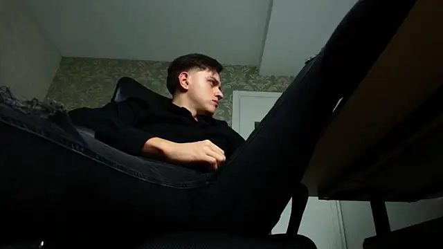 FelixStarkk online show from 10-28-25, 05:11