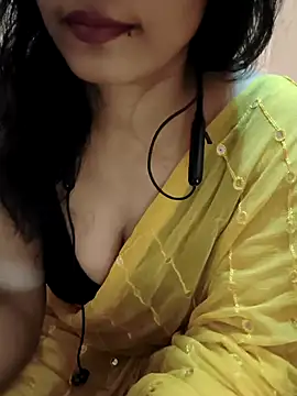 Divya Bharti online show from 11-14-25, 04:06