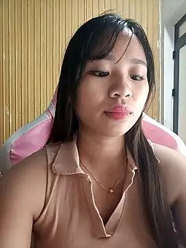 Snapshot of Na_na90 chatting on 11-06-25, 12:55 Na na90 online show from 11-06-25, 12:55