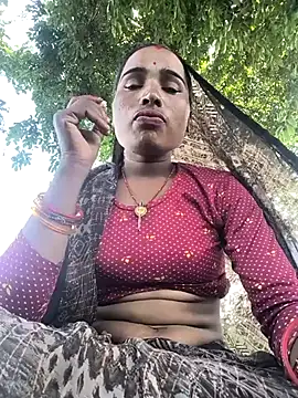 Snapshot of Hot_raaani chatting on 09-09-25, 05:18 Hot raaani online show from 09-09-25, 05:18