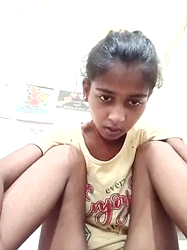 Snapshot of Saniye-143 chatting on 09-11-25, 05:29 Saniye-143 online show from 09-11-25, 05:29