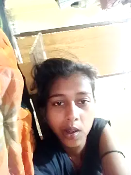 Snapshot of Saniye-143 chatting on 09-27-25, 05:45 Saniye-143 online show from 09-27-25, 05:45