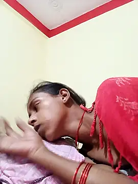 Snapshot of Saniye-143 chatting on 10-05-25, 03:21 Saniye-143 online show from 10-05-25, 03:21