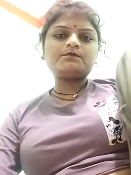 Snapshot of Hot_mirchjii chatting on 09-14-25, 04:06 Hot mirchjii online show from 09-14-25, 04:06