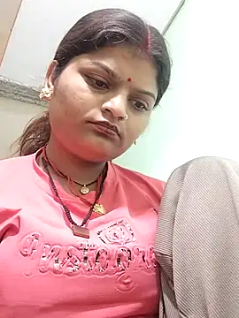 Snapshot of Hot_mirchjii chatting on 10-18-25, 12:24 Hot mirchjii online show from 10-18-25, 12:24