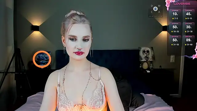 Snapshot of linda_ada chatting on 09-30-25, 06:46 linda ada online show from 09-30-25, 06:46