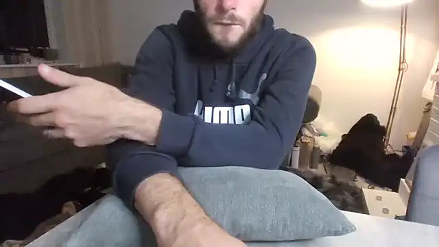 Snapshot of MasterJakeJohns chatting on 09-14-25, 08:52 MasterJakeJohns online show from 09-14-25, 08:52