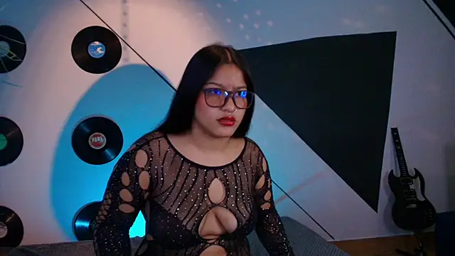 Lilith and Khloe online show from 09-26-25, 11:25