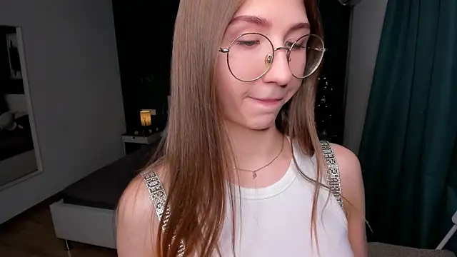 Snapshot of EditaBand chatting on 01-08-26, 07:05 EditaBand online show from 01-08-26, 07:05