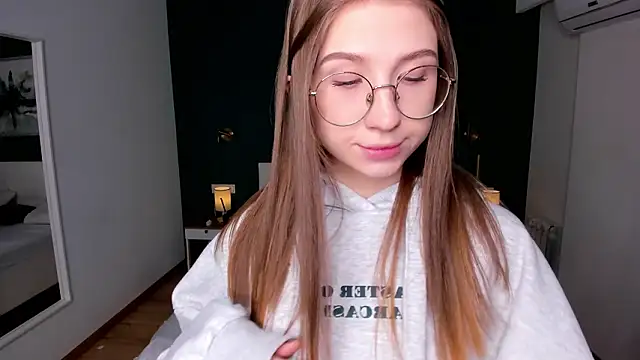 Snapshot of EditaBand chatting on 02-04-26, 08:14 EditaBand online show from 02-04-26, 08:14