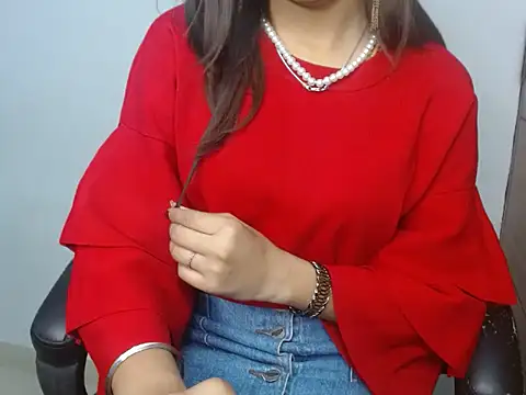 Urlove lily online show from 12-05-25, 02:47