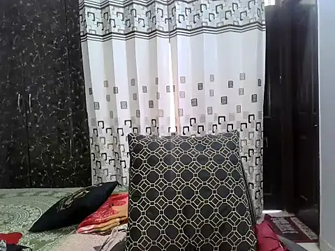 Snapshot of Meri_Cutie_Pie chatting on 10-03-25, 08:22 Meri Cutie Pie online show from 10-03-25, 08:22