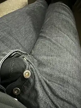 Snapshot of Ersin_meral chatting on 09-30-25, 03:39 Ersin meral online show from 09-30-25, 03:39