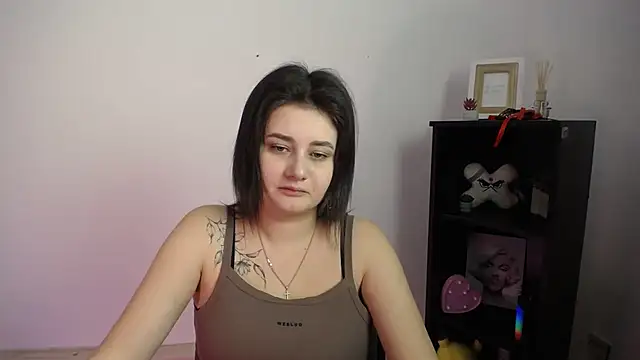 Katrin kiss  online show from 11-19-25, 12:27