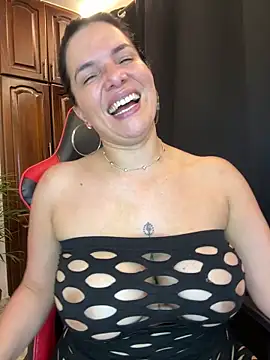 Snapshot of carol_cruz133 chatting on 09-10-25, 11:16 carol cruz133 online show from 09-10-25, 11:16