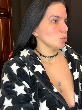 Snapshot of carol_cruz133 chatting on 10-08-25, 11:13 carol cruz133 online show from 10-08-25, 11:13