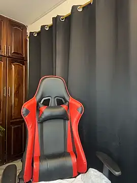 Snapshot of carol_cruz133 chatting on 11-14-25, 11:24 carol cruz133 online show from 11-14-25, 11:24