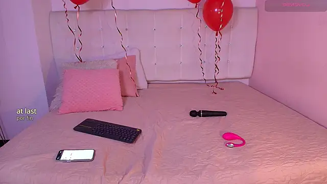 Snapshot of lilyth_bloom chatting on 02-13-26, 12:56 lilyth bloom online show from 02-13-26, 12:56