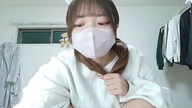 Snapshot of azukichan_ chatting on 11-14-25, 05:22 azukichan online show from 11-14-25, 05:22