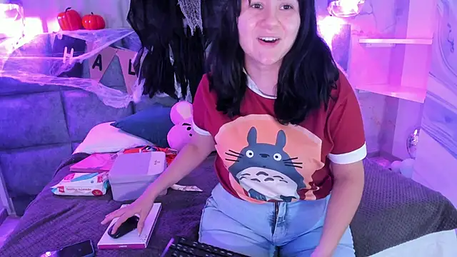 harimoon1 online show from 10-08-25, 01:03