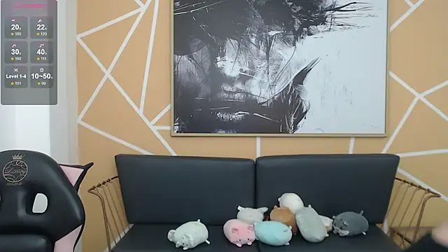 olivia russo  online show from 11-27-25, 08:11