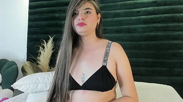 LiliCarterm online show from 04-12-26, 03:33