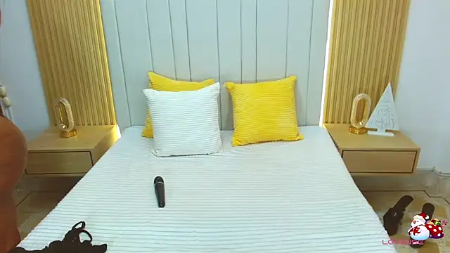 WildScarlet online show from 12-20-25, 01:18