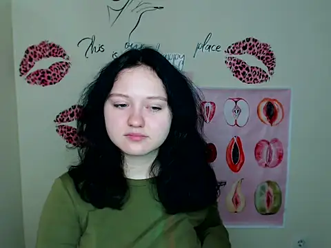 Snapshot of LadyAlice_ chatting on 11-06-25, 07:20 LadyAlice online show from 11-06-25, 07:20