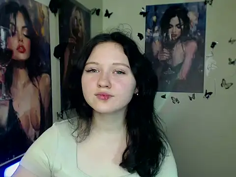 Snapshot of LadyAlice_ chatting on 12-22-25, 07:22 LadyAlice online show from 12-22-25, 07:22