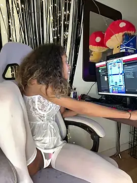 Snapshot of rubywithpearls chatting on 11-05-25, 12:54 rubywithpearls online show from 11-05-25, 12:54