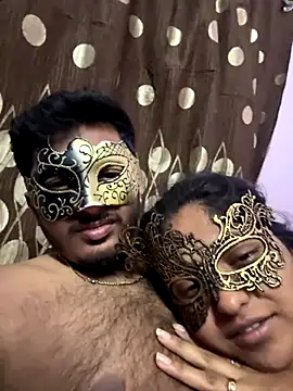 Snapshot of VVcouple chatting on 09-08-25, 06:18 VVcouple online show from 09-08-25, 06:18