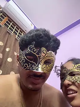 Snapshot of VVcouple chatting on 10-08-25, 06:05 VVcouple online show from 10-08-25, 06:05