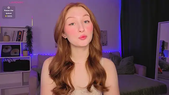 Betty Twinkle online show from 10-04-25, 10:41