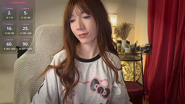 Snapshot of Alicaslim chatting on 12-20-25, 04:14 Alicaslim online show from 12-20-25, 04:14