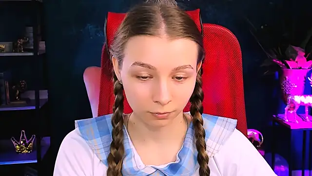 JulieDaniel online show from 11-11-25, 04:45