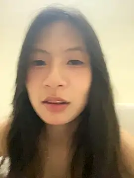 Snapshot of Lil-Gi chatting on 09-20-25, 04:46 Lil-Gi online show from 09-20-25, 04:46