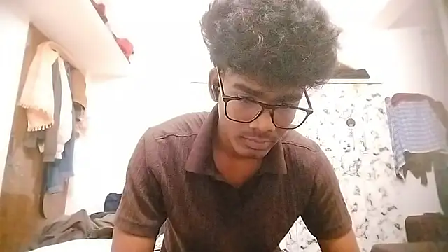 Snapshot of Rahulisagoodguy chatting on 09-21-25, 12:40 Rahulisagoodguy online show from 09-21-25, 12:40