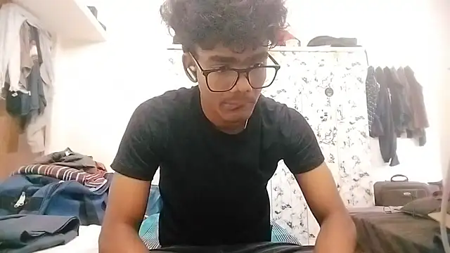 Snapshot of Rahulisagoodguy chatting on 10-16-25, 06:03 Rahulisagoodguy online show from 10-16-25, 06:03