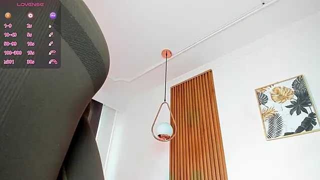 NicolWhite online show from 11-18-25, 12:09